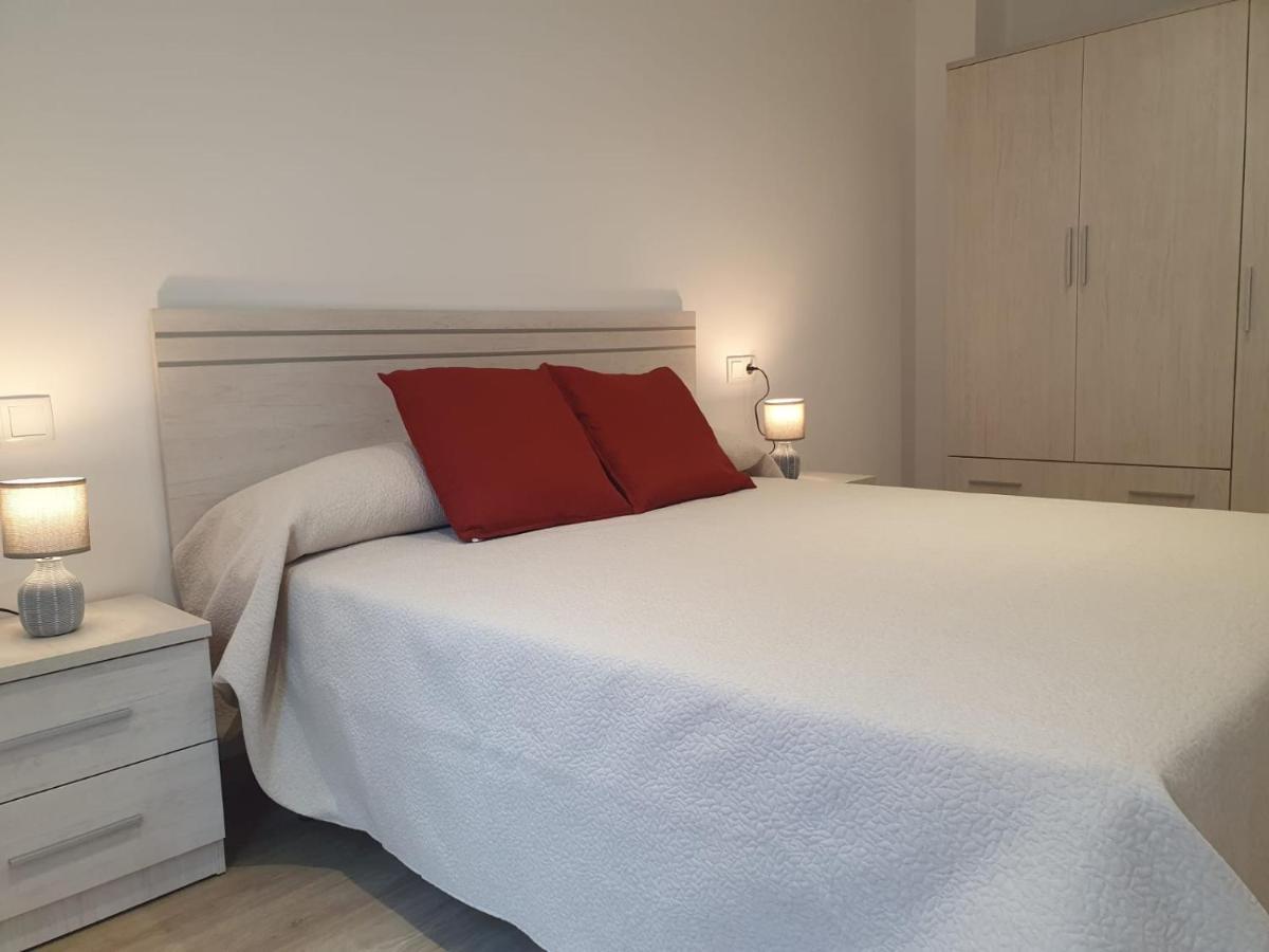 Apartamentos O Grove Centro Luaran gambar